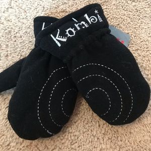 NWT Kombi Fleece Mittens